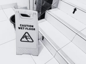 How to Determine Fault in a Slip and Fall Accident